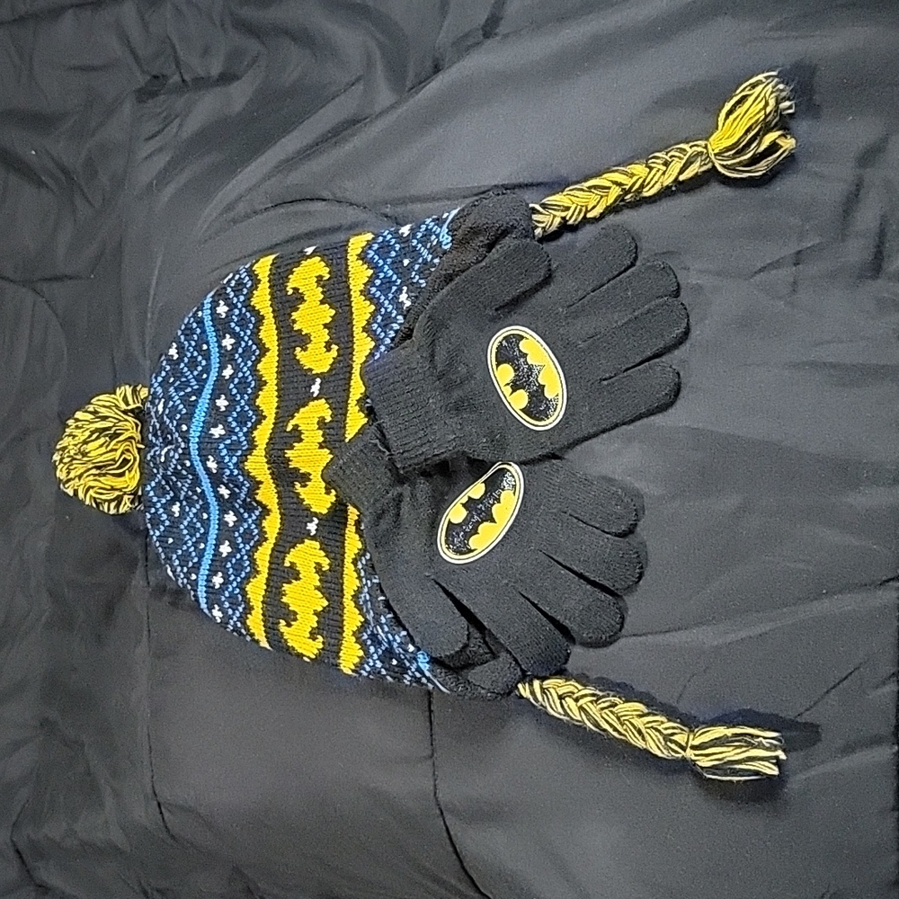 Toddler Fleece-Line Batman Hat & Gloves